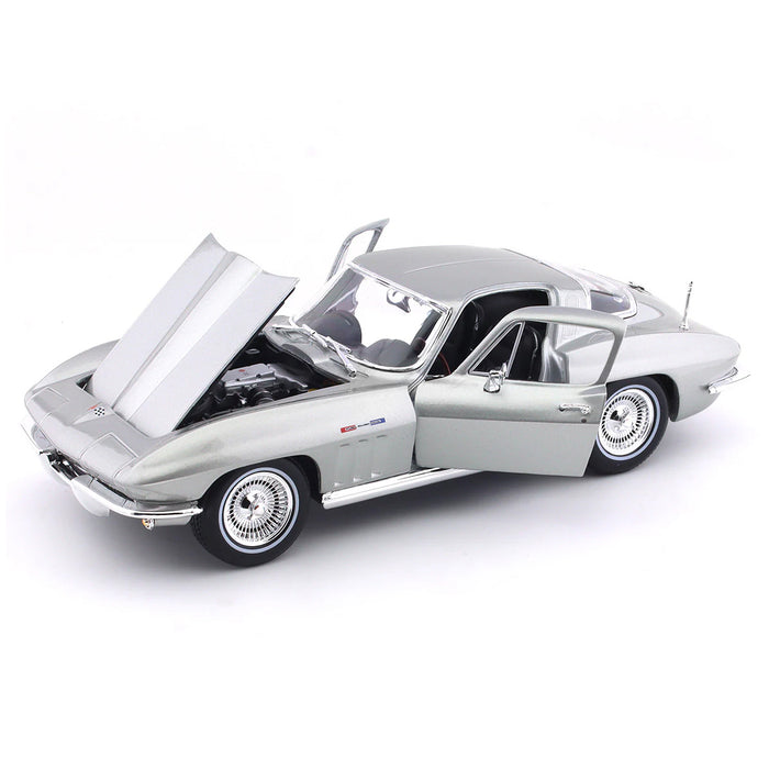 Maisto 1:18 Scale 1965 Chevrolet Silver Die Cast Metal With Plastic Part Car Model