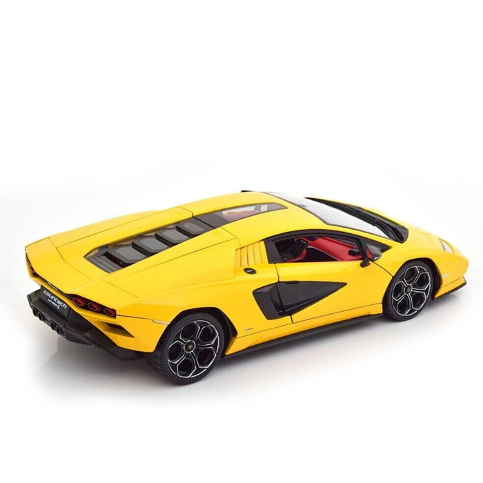 Maisto 1:18 Scale 2021 Lamborghini Countach LPI 800-4 Yellow Car Model Metallic Diecast With Plastic Part