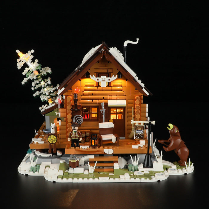 Lumibricks Hunting Cabin 10005 F9018 Retro House Series 2077PCS LED Blocks
