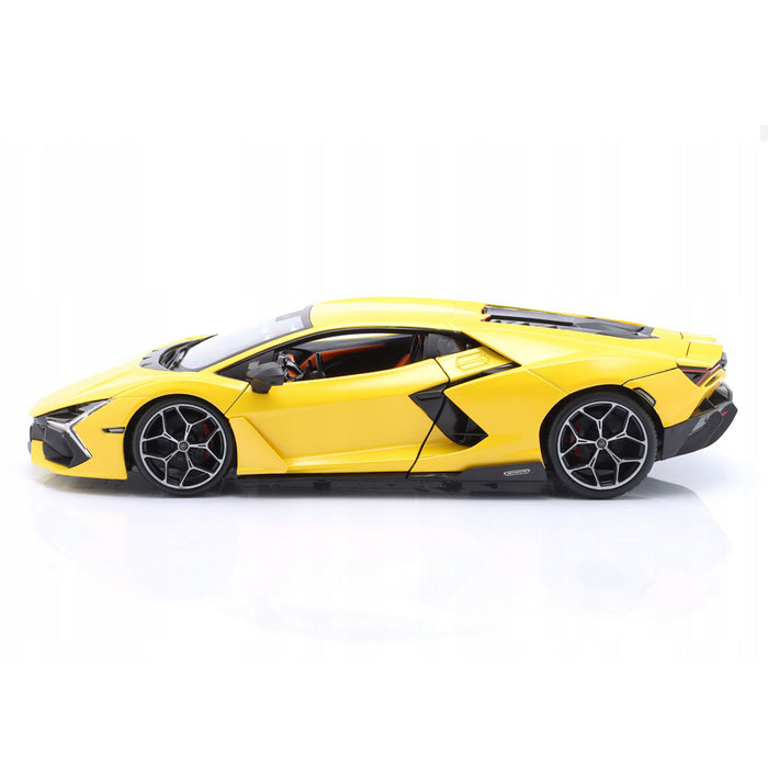 Maisto 1:18 Scale Metallic Diecast With Plastic Part Car Model Lamborghini Revuelto Yellow