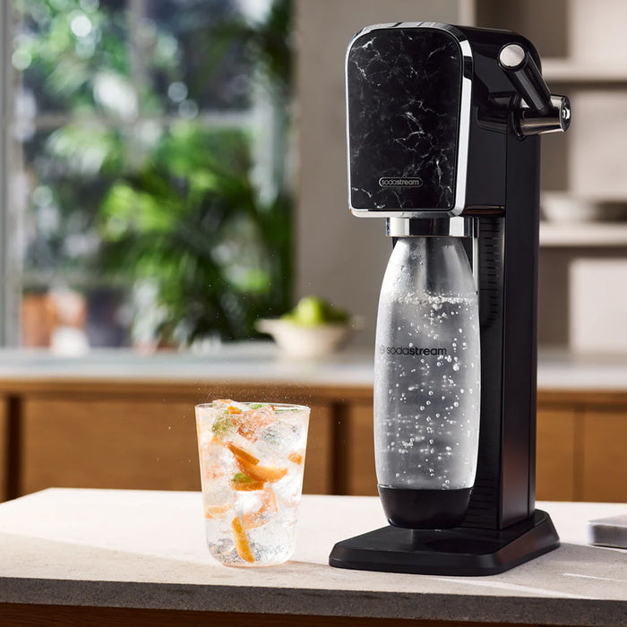 The NEW SodaStream ART Sparkling Water Maker Family Pack 2xCO2 cylinder 5xCarbonating Bottles