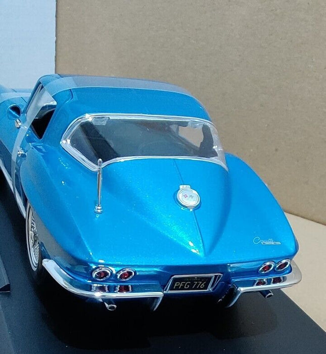 Special Edition Model Car Coupe 1:18 Maisto 1965 Chevrolet Corvette Blue Diecast Model