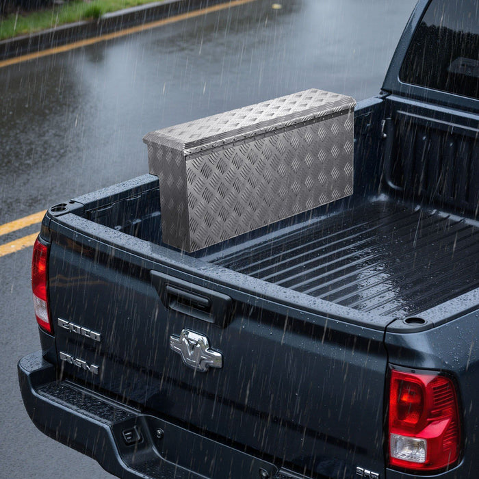 Truck Bed Tool Box, Heavy Duty Aluminum Tool Box with Tread Patterns, Storage Toolbox Chest Organizer with Lock and Key, Ideal for Pickup, Truck Bed, RV, Trailer, 864 x 305 x 390 mm, Silver