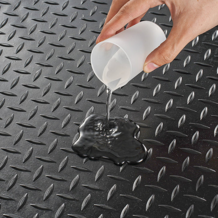 VEVOR Diamond-Plate Rubber Flooring Roll, 3 mm x 4 ft x 8 ft Garage Floor Mat, SBR Rubber Garage Flooring Roll, Easy to Clean, Diamond Plate Rubber Mat for Under Cars, Garage Industry Gym, Black