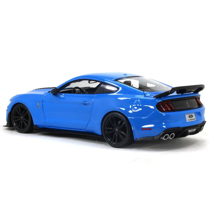 Maisto 1:18 Metallic Diecast With Plastic Blue GT500 Mustang 2020 Ford Shelby
