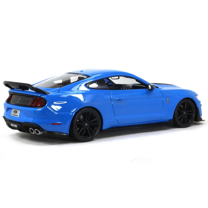 Maisto 1:18 Metallic Diecast With Plastic Blue GT500 Mustang 2020 Ford Shelby