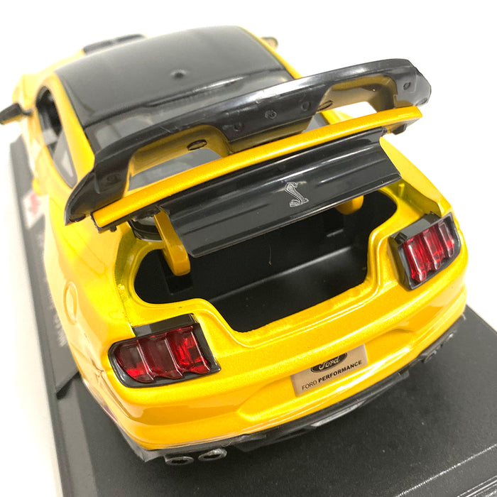 Maisto 1:18 Metallic Diecast With Plastic Yellow GT500 Mustang 2020 Ford Shelby