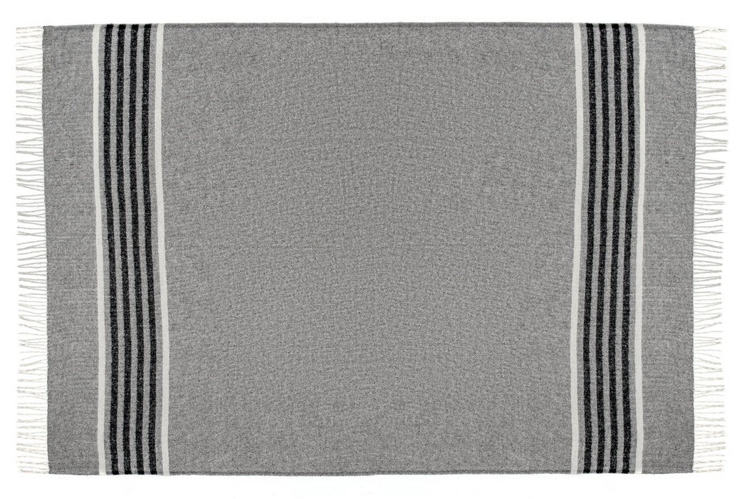 Richmond Throw - Reclaimed Wool Blend Blanket Skillfully Woven in Europe Skin-safe  - Grey